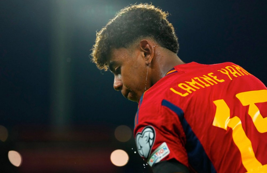 国脚连续两轮进球，状态火热（国脚连场进球，状态正佳）