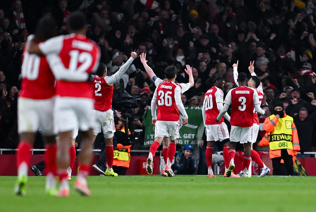 曼晚：B费对未来去向持开放态度，拜仁和国米均对他有意（曼晚：B费对下家持开放态度，拜仁与国米均有意）