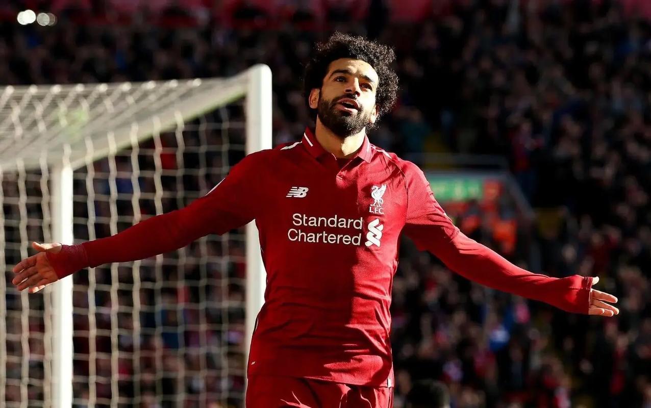 弗里克：亚马尔防守端表现也很积极，费兰是非常聪明的球员（弗里克：亚马尔防守同样积极，费兰踢球非常聪明）