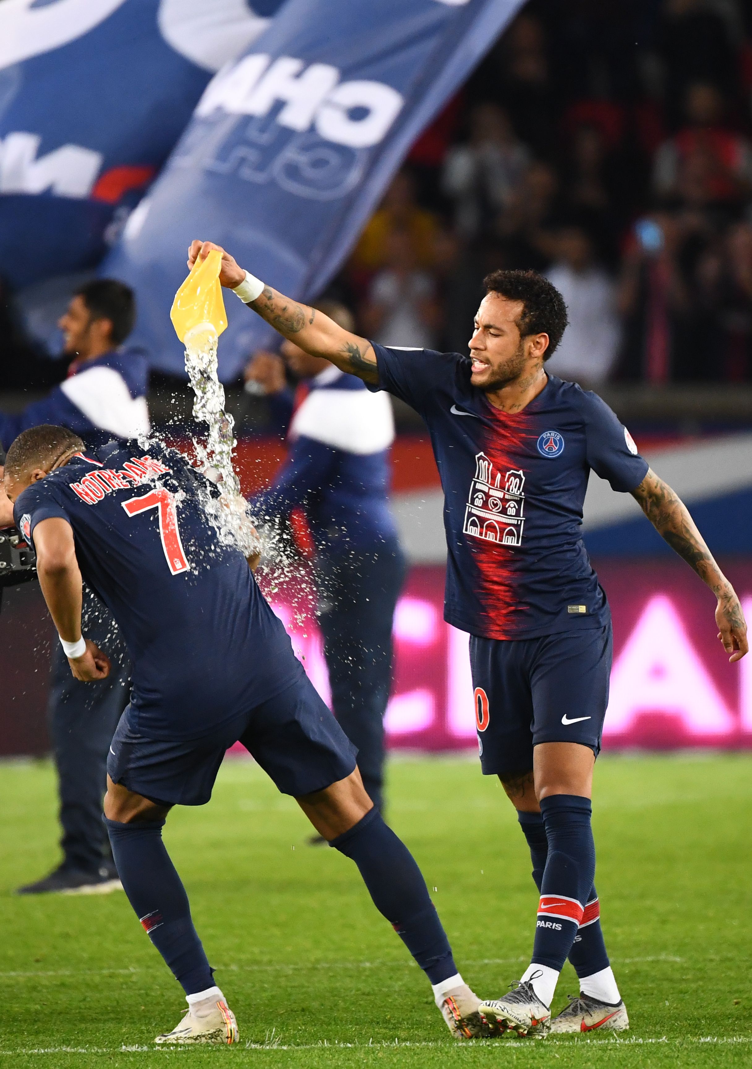 斯帕莱蒂：伊尔迪兹续约不归我管；若国家队需要愿意提供帮助（斯帕莱蒂：伊尔迪兹续约与我无关，国家队若有需要我愿提供协助）