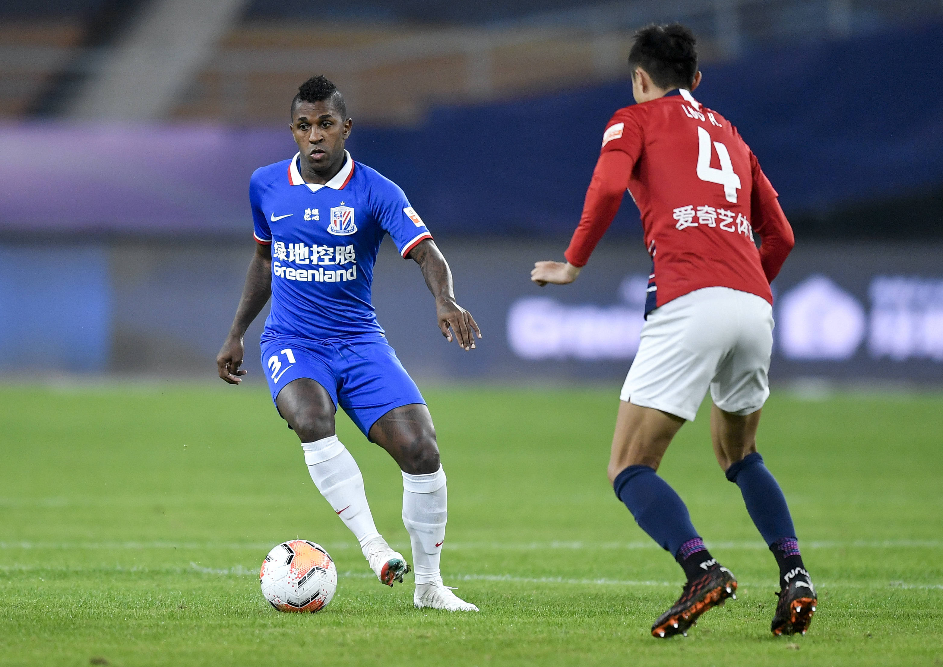 马卡：许多球探想在青年欧冠上考察霍安，但他却没参加比赛（马卡报：众多球探原计划在青年欧冠考察霍安，然而他未出场）