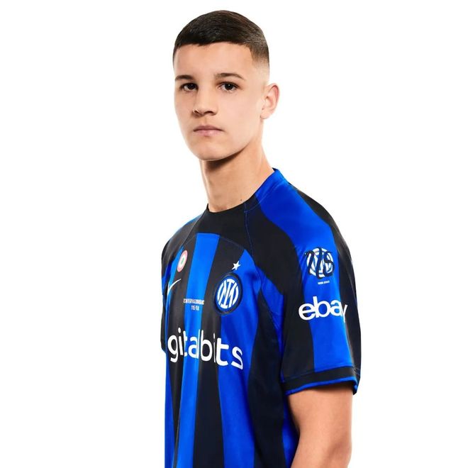 马切吉亚尼：奥古斯托客串不了右路；索默的扑救有问题（马切吉亚尼：奥古斯托不适合踢右路，索默的扑救存在问题）