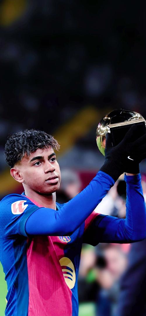 英超第14轮：达洛特破门 曼联1-1西汉姆联（英超第14轮：达洛特建功，曼联1-1战平西汉姆联）