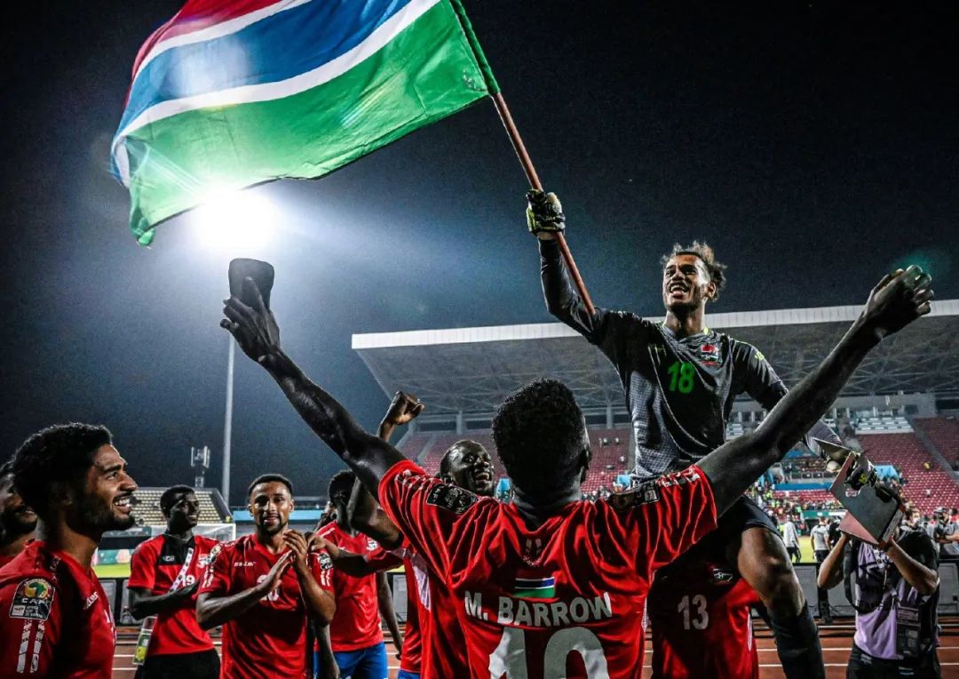 河南队本赛季通过定位球总计打入29球，位列中超所有球队之首（河南队本赛季定位球进球达29个，领跑中超）