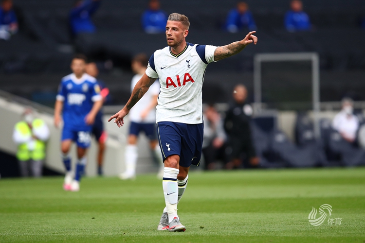 埃贝尔：说诺伊尔必须参加明年的世界杯？那只是我自己的观点（埃贝尔澄清：诺伊尔必须参加明年世界杯只是个人观点）